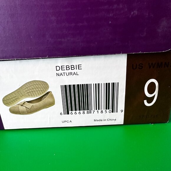 GLORIA VANDERBILT SIZE 9/ DEBBIE/ NATURAL/FLATS LOAFER/ NEW WOMEN'S SHOES - Picture 8 of 10